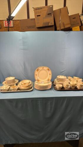 MADDOCK "ROYAL CAMERONIAN" DISH SET
