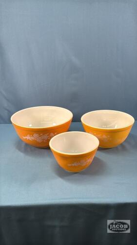 (3) PYREX MIXING BOWL NESTING SET