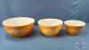 (3) PYREX MIXING BOWL NESTING SET - 2