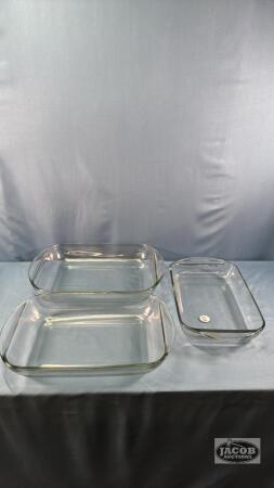 (3) GLASS BAKING PANS