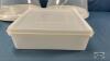 COVERED PLASTIC CAKE PLATE - 2