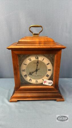 12IN SEIKO QUARTZ CLOCK