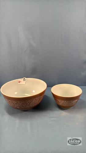 (2) PYREX MIXING BOWLS