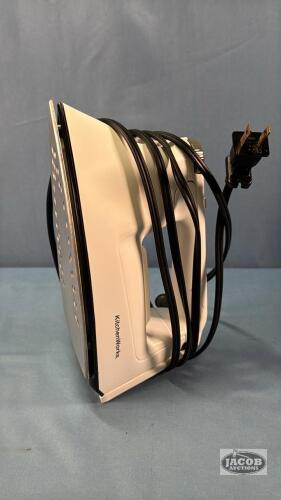 KITCHEN WORKS CLOTHES IRON