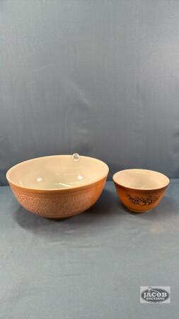 (2) PYREX MIXING BOWLS