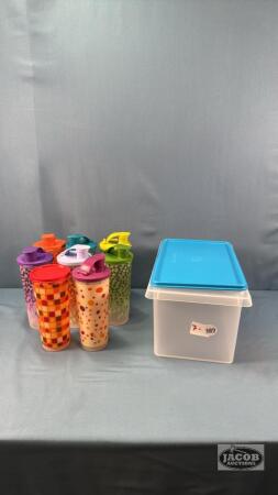 TUPPERWARE LOT