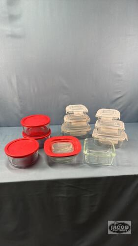 QUANTITY OF GLASS FOORD STORAGE CONAINERS