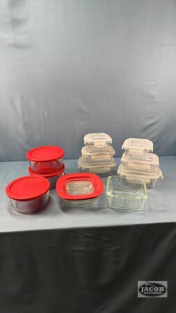 QUANTITY OF GLASS FOORD STORAGE CONAINERS