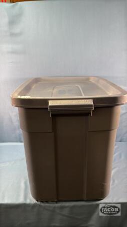 RUBBERMAID APPROX. 70L TOTE