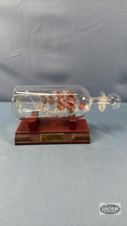 MAY FLOWER SAILING SHIP MODEL