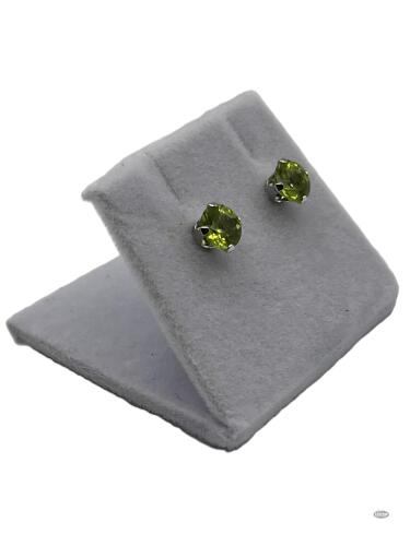 14KT WHITE GOLD PERIDOT STUD EARRINGS