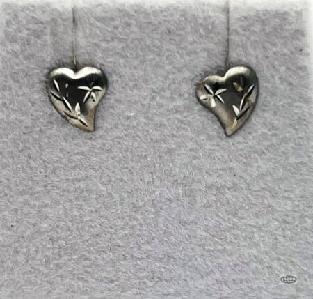 14KT WHITE GOLD PLAIN HEART EARRINGS