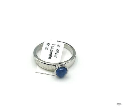 STERLING SILVER TANZANITE RING