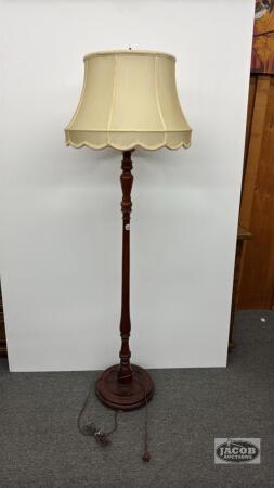 62IN WOODEN BASED FLOOR LAMP