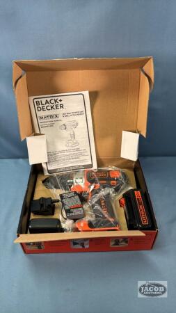 BLACK AND DECKR 20VOLT LITHIUM DRILL