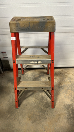 Louisville 3ft Fibreglass Step Ladder