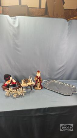 TRAY WITH ASSORTED CHRISTMAS D&Eacute;COR