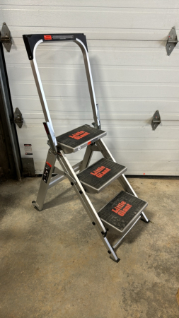 Little Giant 3 Step Safety Step Ladder -See Notes