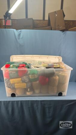 105L STORAGE TOTE WITH LID WITH SEWING CONTENTS