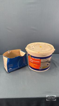 PAIL OF FAST CONCRETE REPAIR
