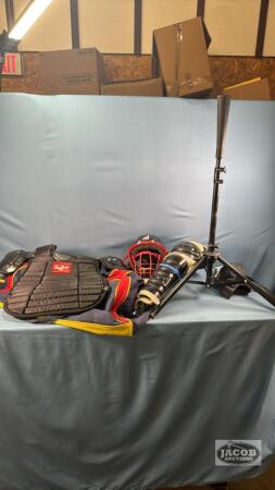 BASEBALL BEG, T-BALL TRIPOD AND BACK CATCHERS GEAR