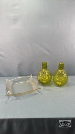 COLOURED GLASS LOT