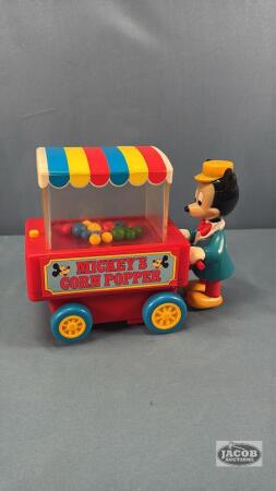 BATTERY OPERATED MICKEYS CORN POPPER