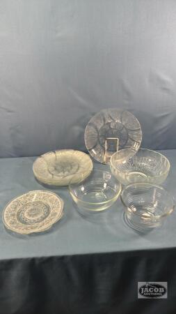 ASSORTED GLASS WARE LOT