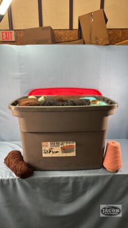 22 GALLON TOTE WITH LID FULL OF YARN