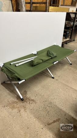 FOLDING CAMP COTT WITH STORAGE BAG (SEE NOTES)