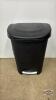 RUBBERMAID 13 GALLON GARBAGE CAN WITH STEP ON LID