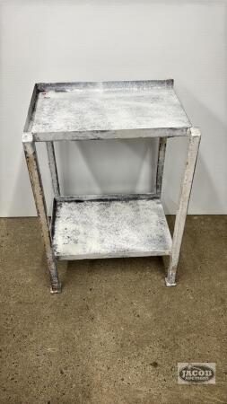 HEAVY DUTY METAL STAND