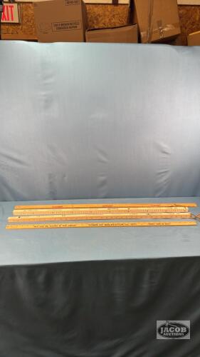 (4) METER / YARD STICKS