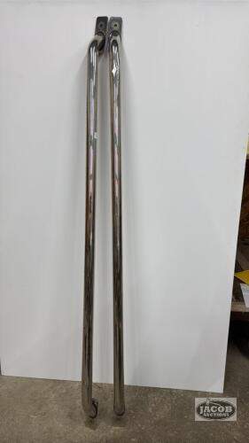PAIR OF THICK TUBED BOX RAILS