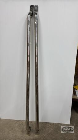 PAIR OF THICK TUBED BOX RAILS
