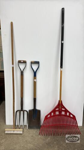 GARDEN TOOL LOT