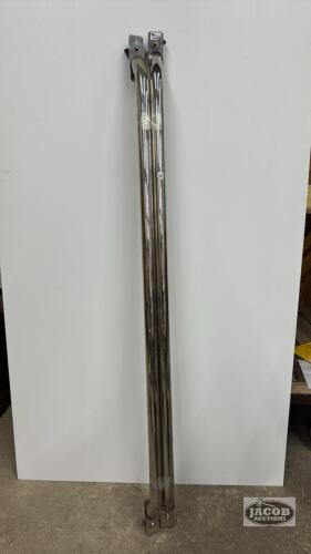 PAIR OF THICK TUBED BOX RAILS