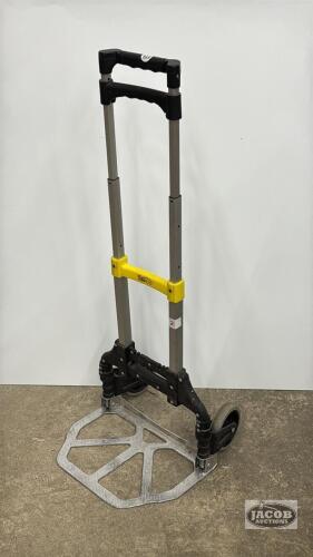 SAFCO FOLDING CART WITH EXTENDABLE HANDLE