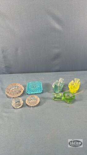 ASSORTED COLOURED GLASS LOT