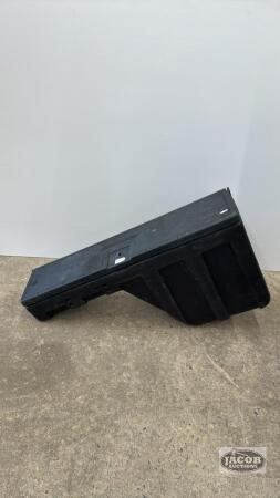 TRUCK TOOL BOX FOR OVER THE WHEEL WELL