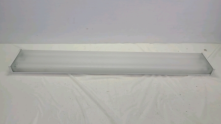 4ft 2 Lamp Flourescent Fixture