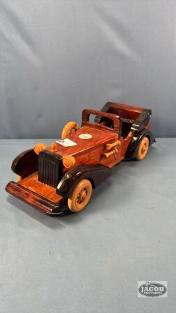 14IN WOODEN CAR BY HERITAGE MINT LTD.