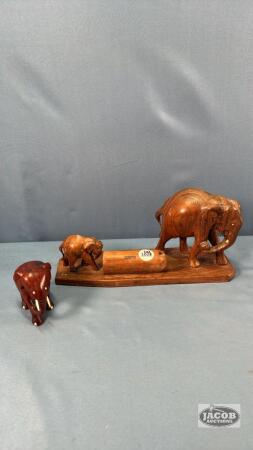 ELEPHANT ORNAMENT WITH A FREE STANDING 4IN FIGURE