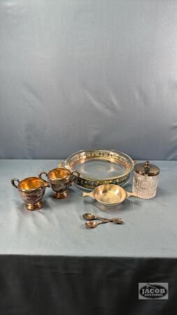 10IN ANCHOR GLASS PIE PLATE IN SILVER PLATE STAND