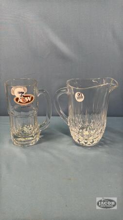 GLASS 7IN PITCHER WITH A 7IN A&W MUG