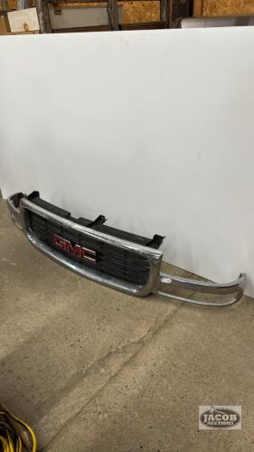 GMC GRILL