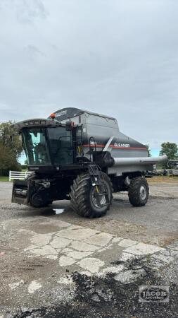 GLEANER R65 DIESEL 4WD COMBINE