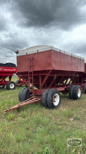 500 BUSHEL OF GRAVITY WAGON