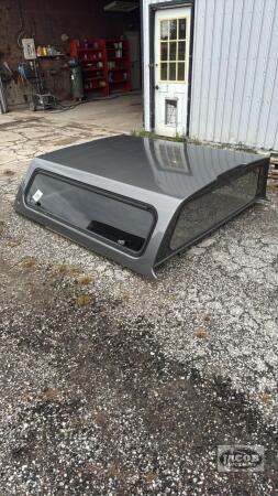 LEER 6.5FT FIBREGLASS TRUCKS CAP