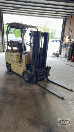 YALE PROPANE FORKLIFT